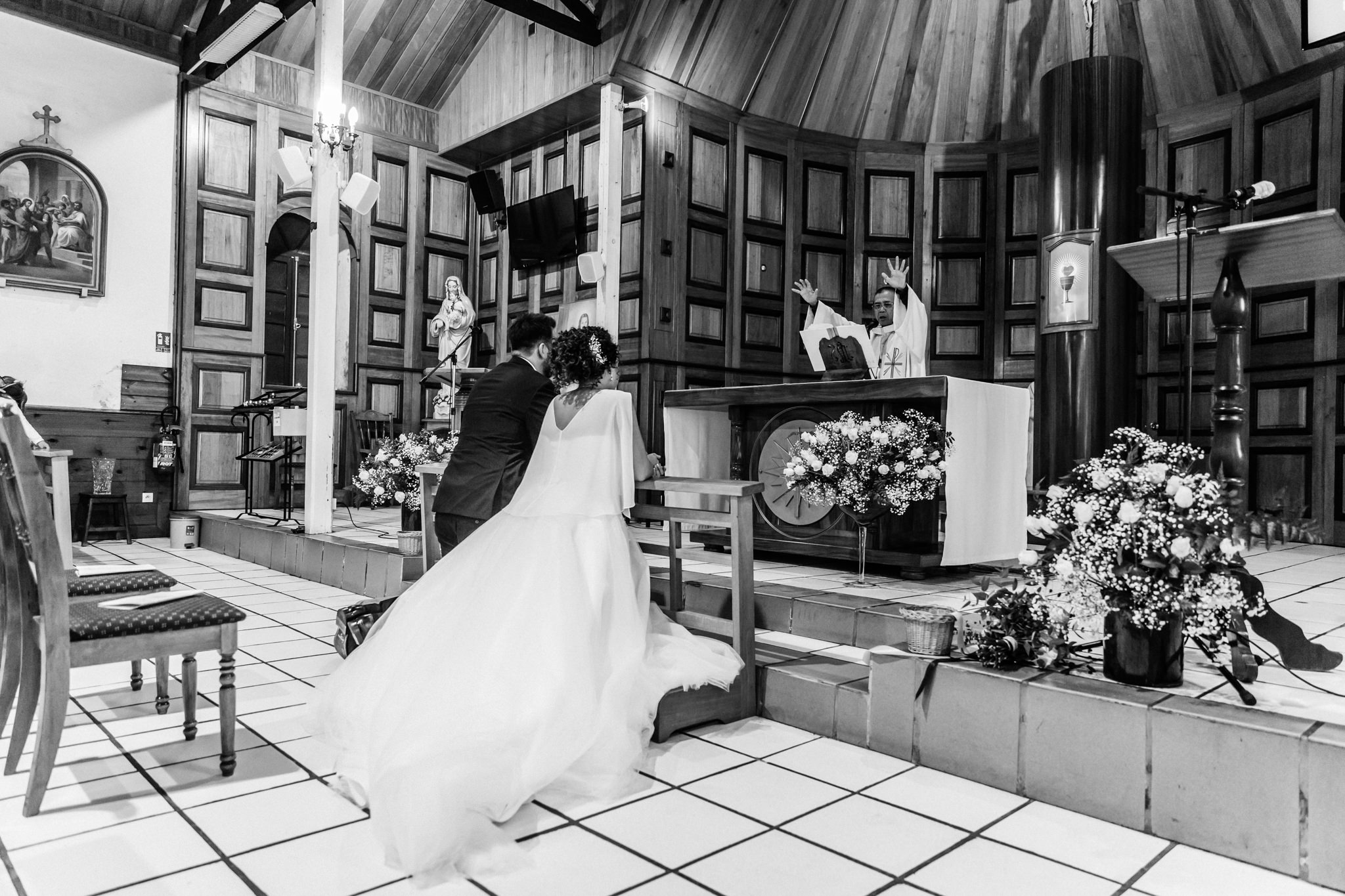 cérémonie de mariage à l'Eglise de Mont vert les hauts