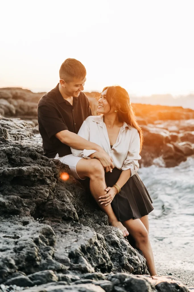 Séance photo de couple sur une plage de la Réunion.